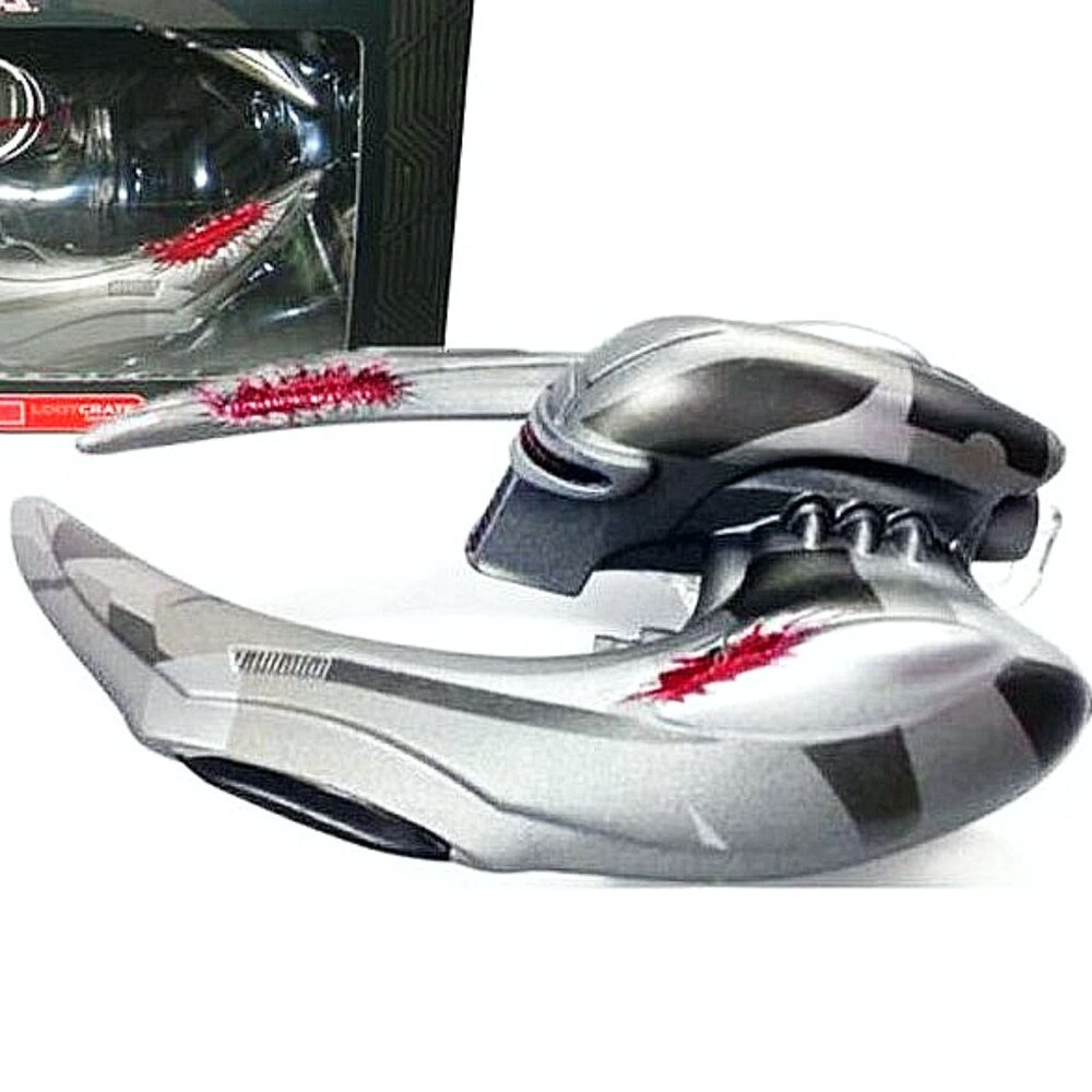 NEW BATTLESTAR GALACTICA CYLON RAIDER TITANS VINYL TOY MODEL - (LOOT CRATE SE